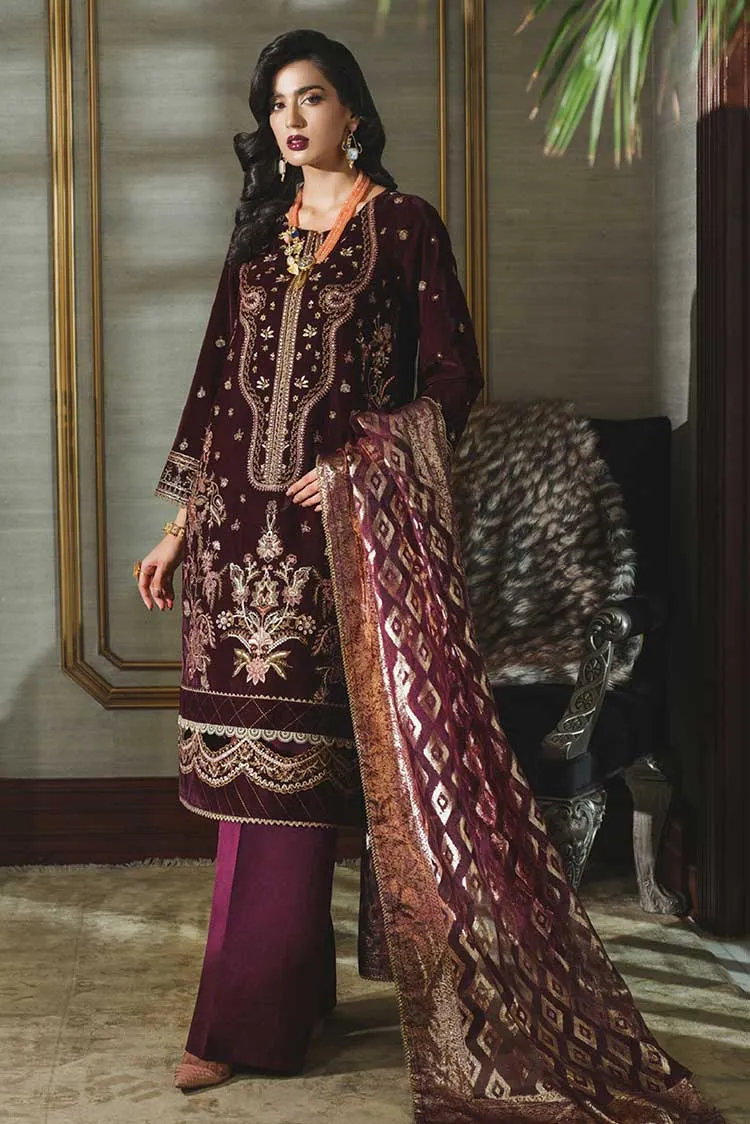 04 Meher Un Nisa Tehwaar Luxury Velvet Wedding Collection