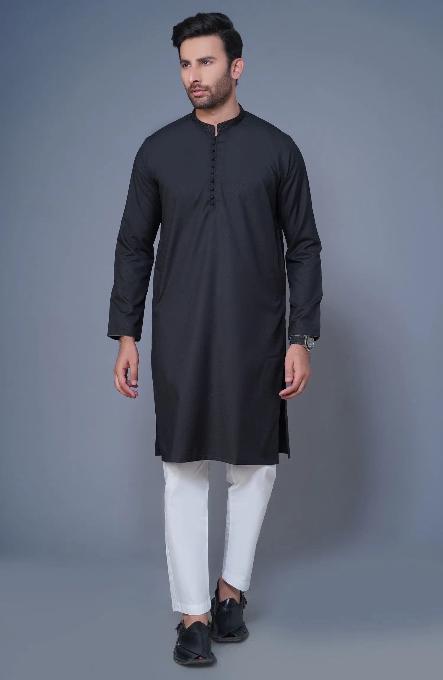 Black Embroidered Kurta