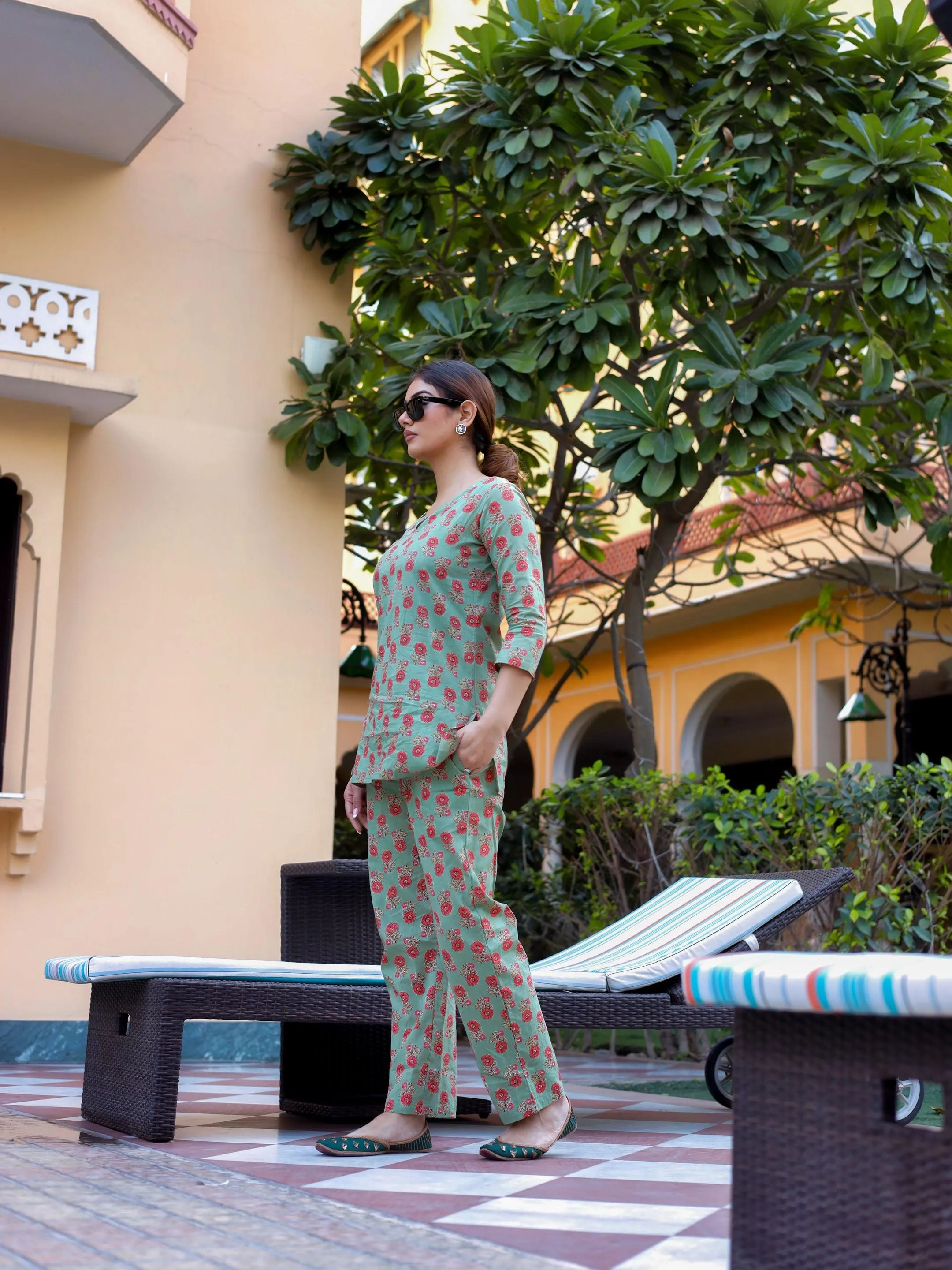 Divena Green Floral Print Cotton Night suit