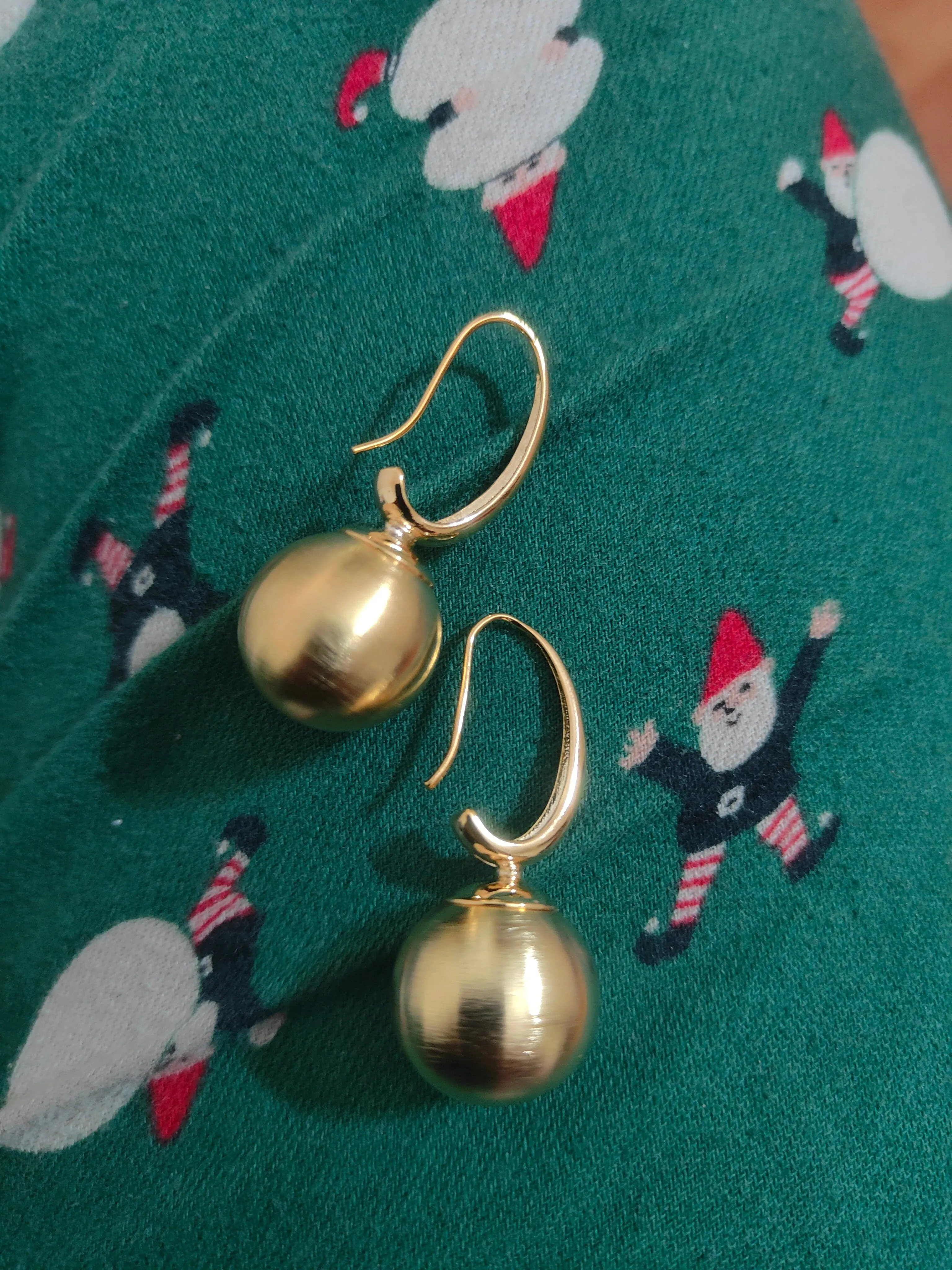 Golden hanging Balls