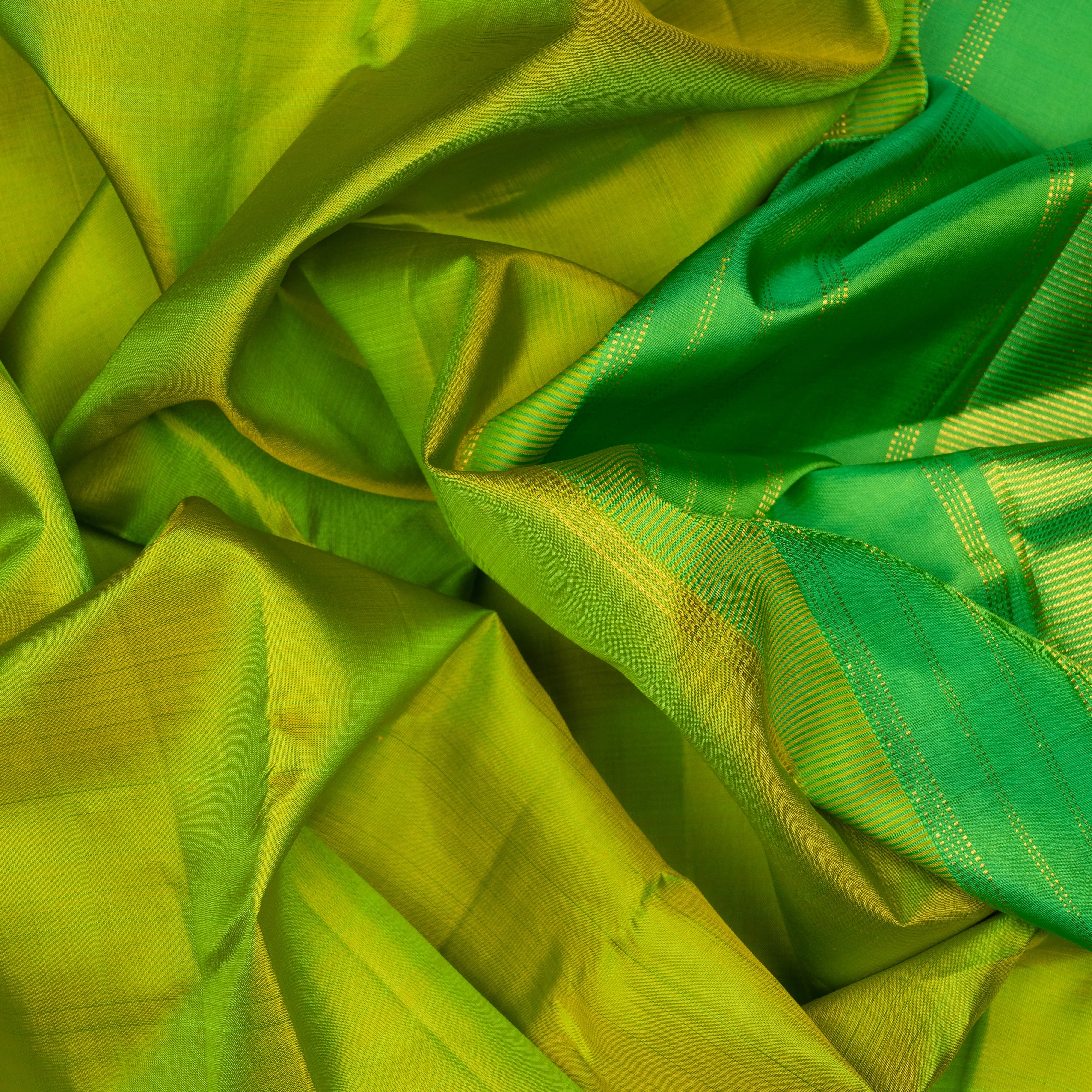 Handwoven Green Kanjivaram Silk Saree - 2070T010318DSC