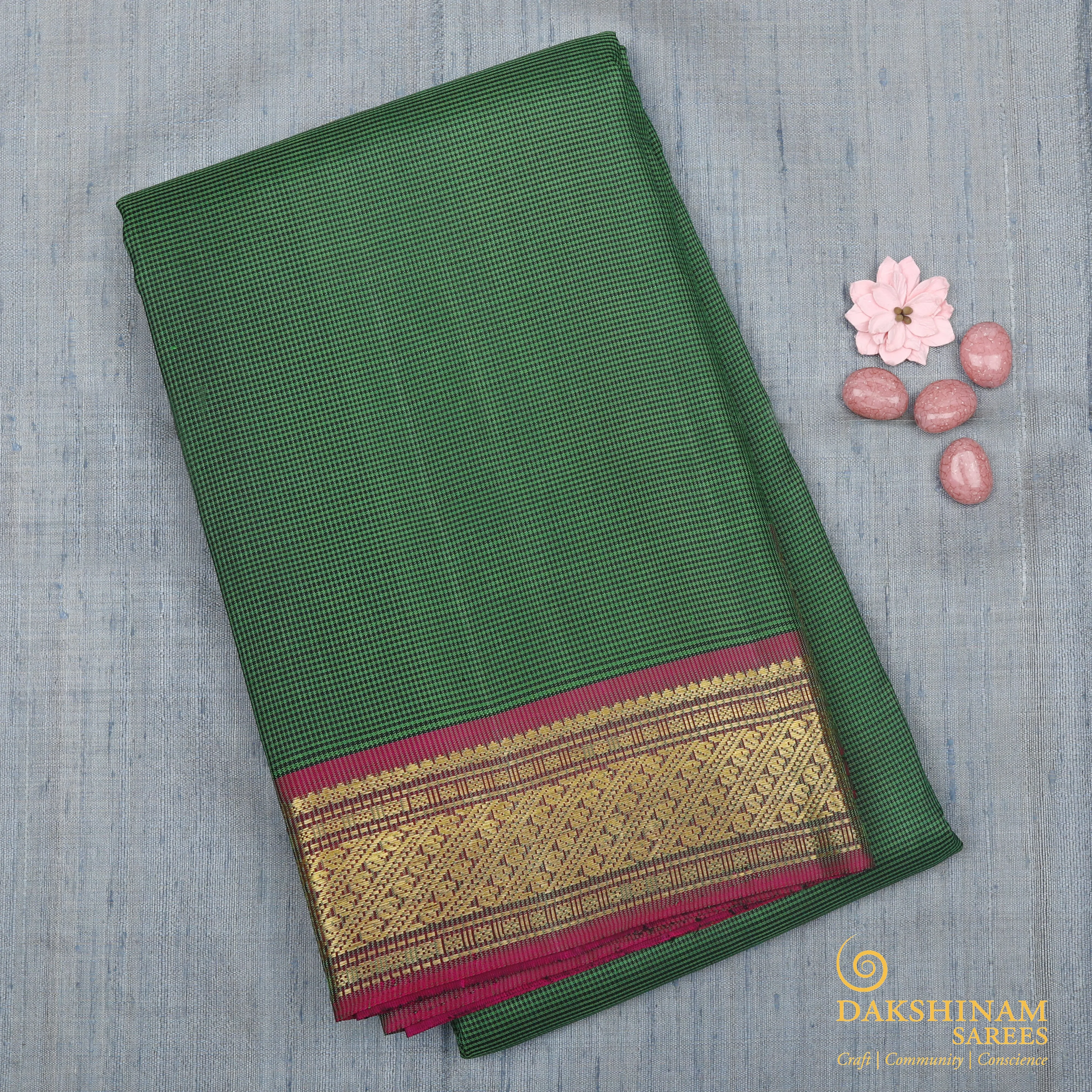 Handwoven Green with Magenta Kanjivaram Silk Saree - 1435T005171DSC