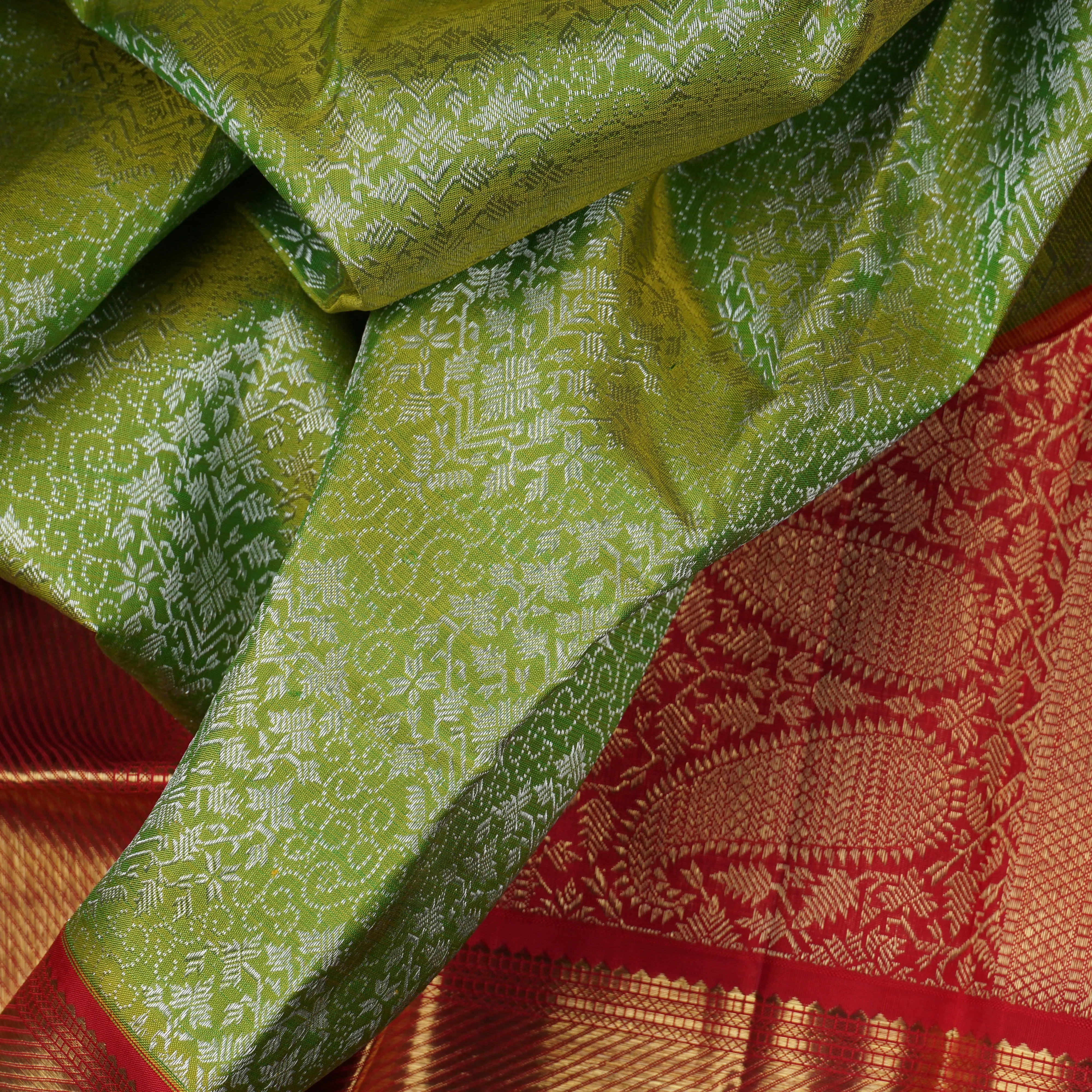 Handwoven Green with Red Kanjivaram Silk Saree - 1568T006386DSC