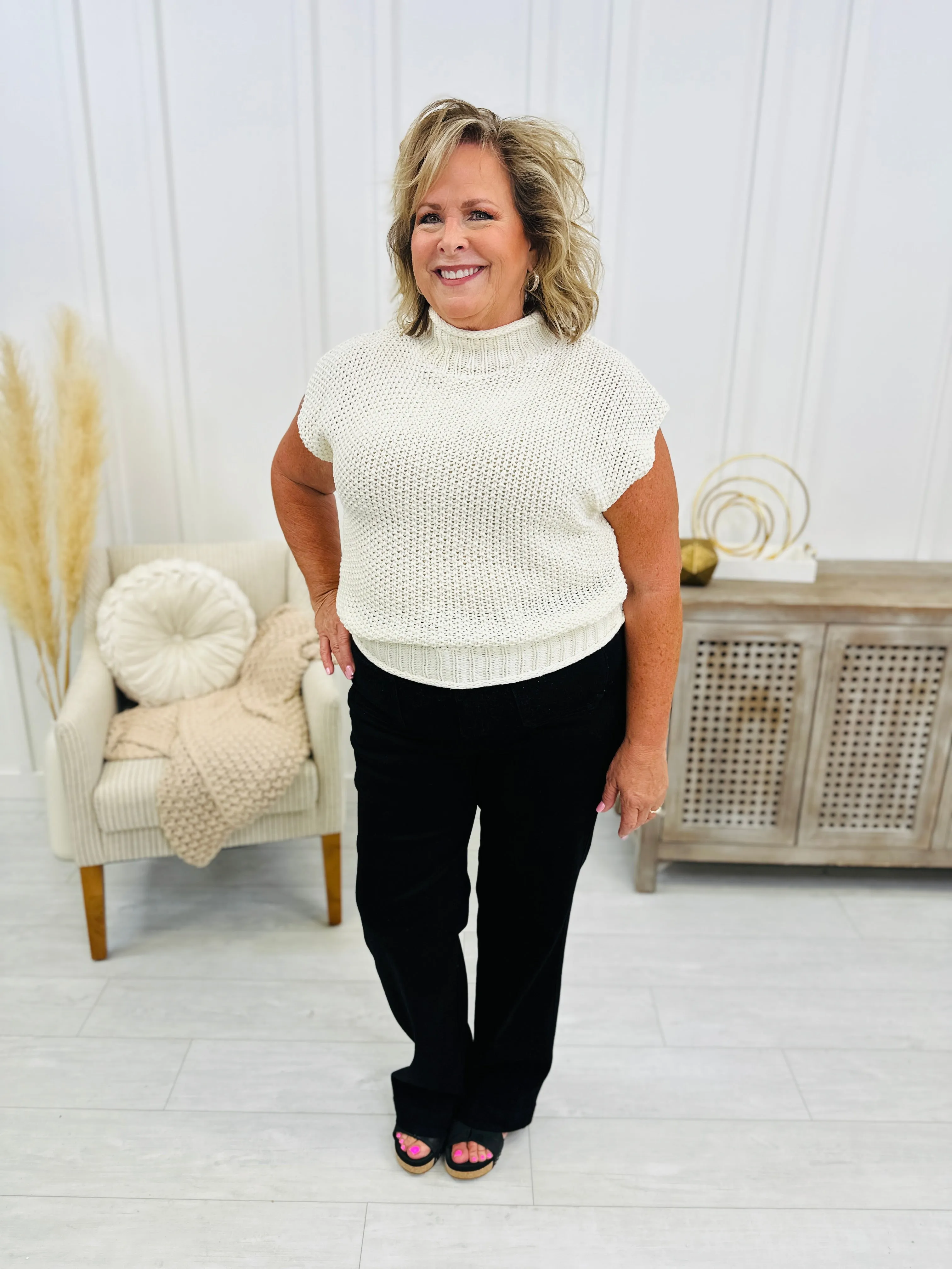 Judy Blue Simply The Best Straight Leg Jeans in Reg/Curvy