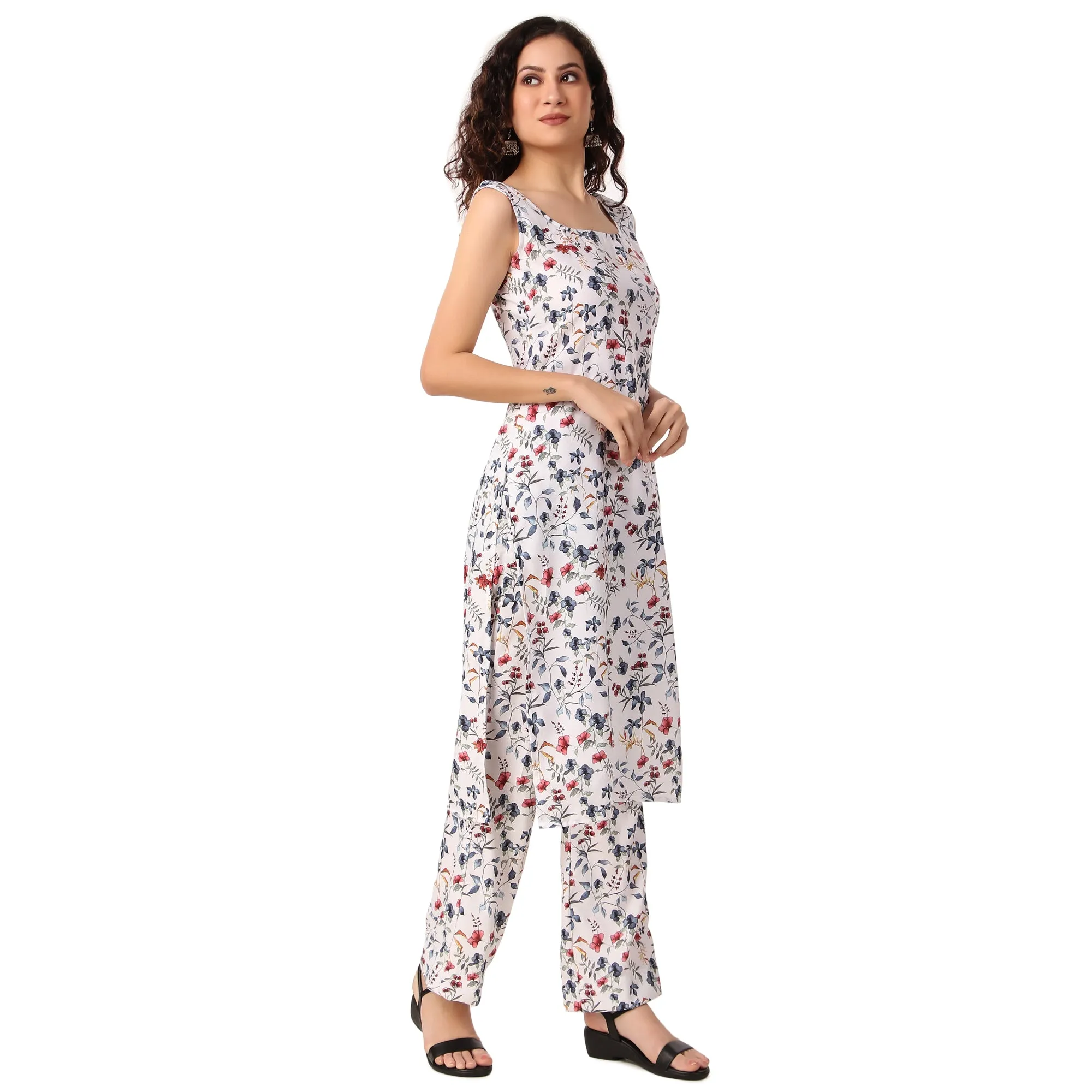 Magnetism white Rayon Floral Print Kurti with Pant (Customise)