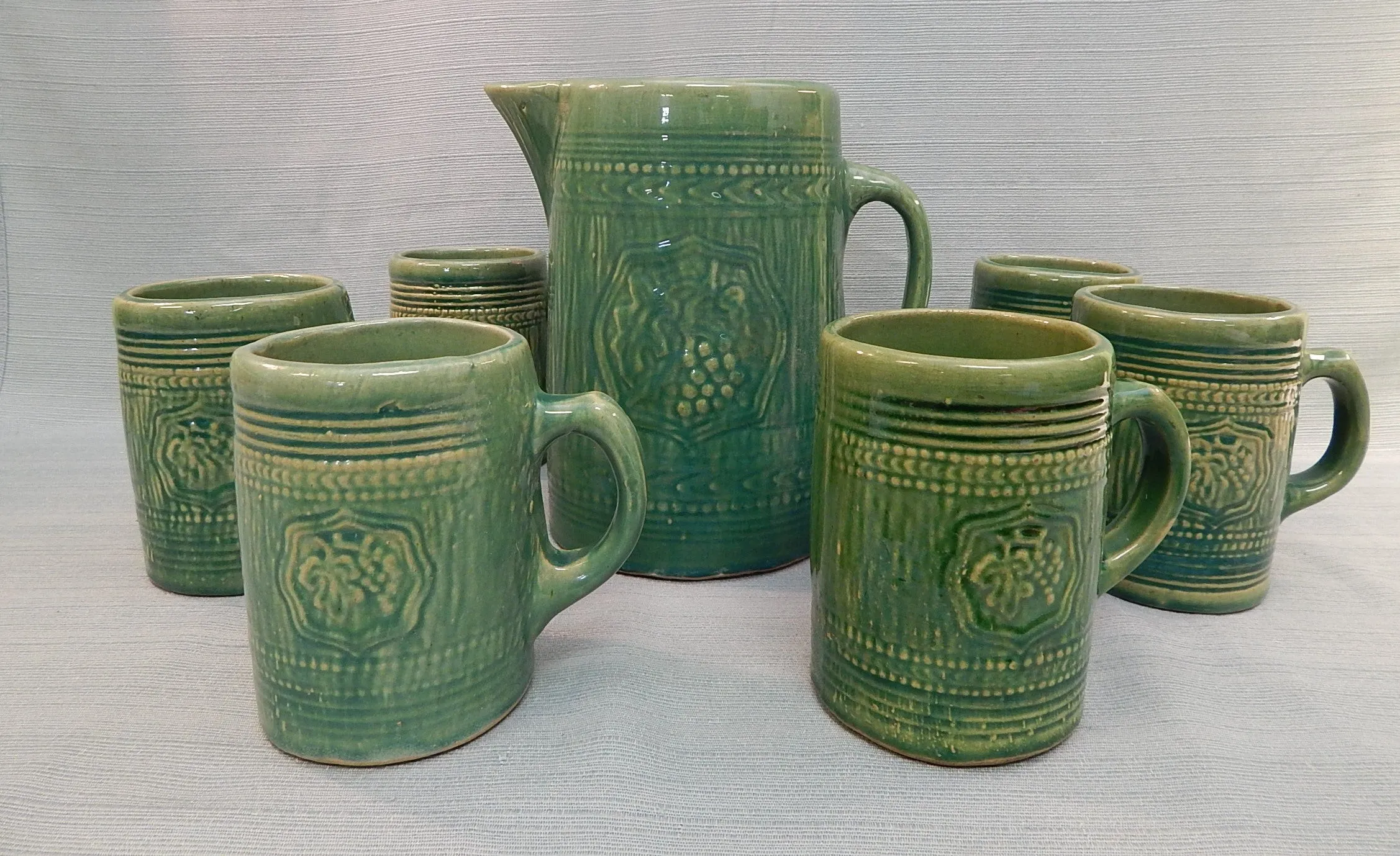 Nelson McCoy Pitcher and 5 Mugs  - Very Good Condition