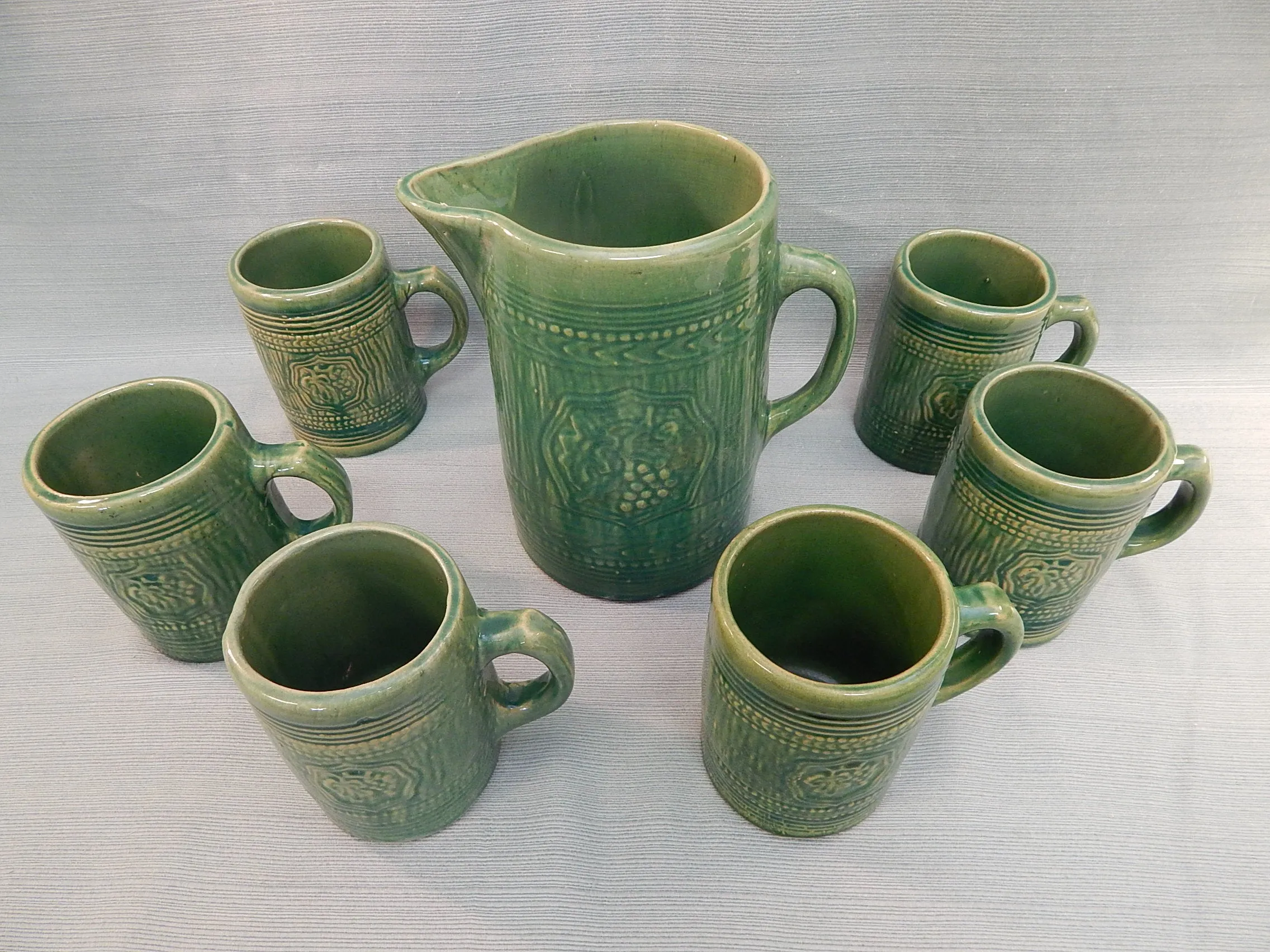 Nelson McCoy Pitcher and 5 Mugs  - Very Good Condition