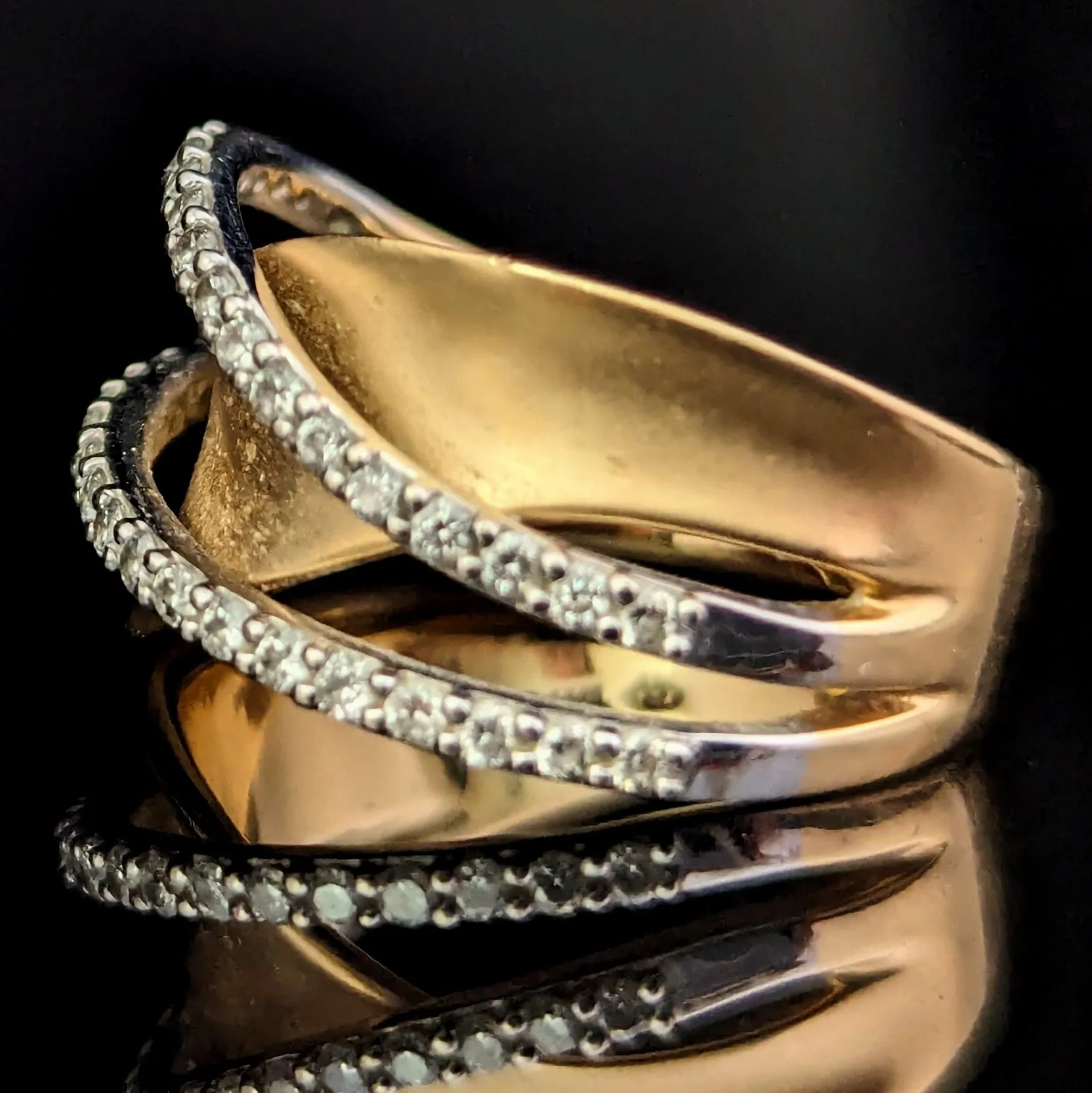 The Elkin - Estate 14k Gold Diamond Ribbon Ring