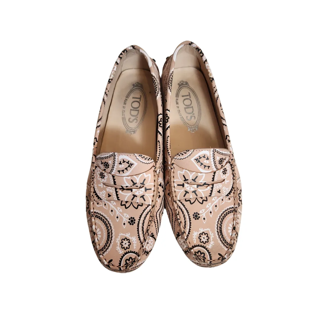 TOD'S Peach Paisley Printed Moccasin Loafers | Pre Loved |