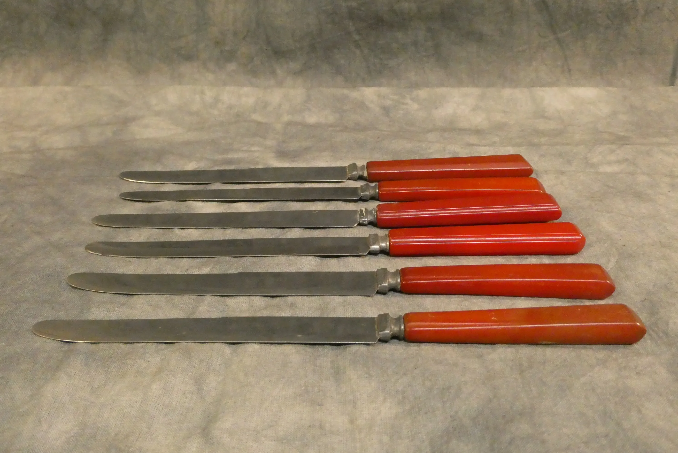 Vintage Red Bakelite Knives  - Set of 6