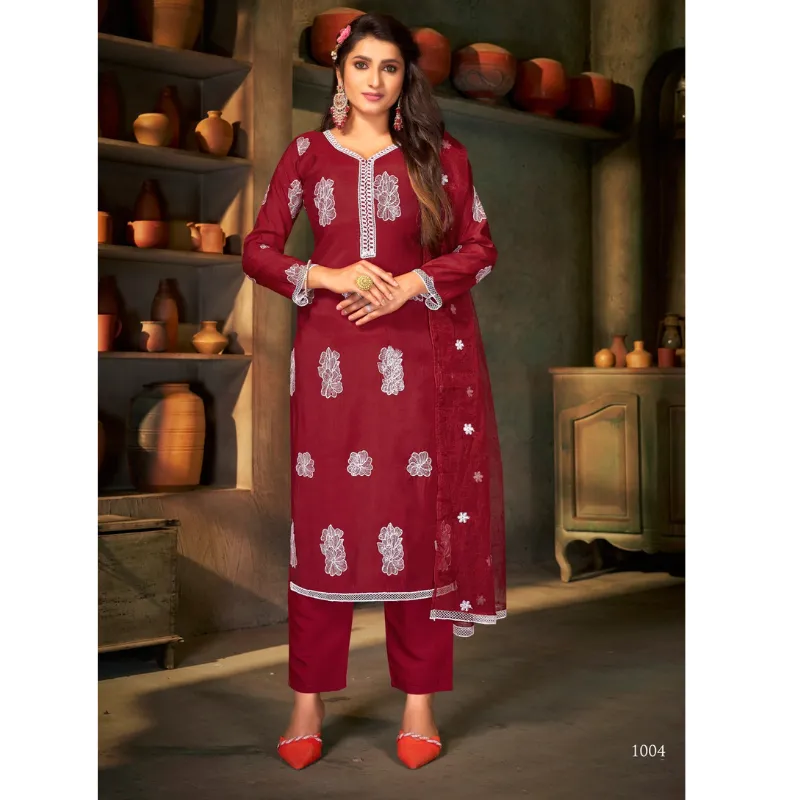 Women Ethnic Diwali Kurti Pant Dupatta Set