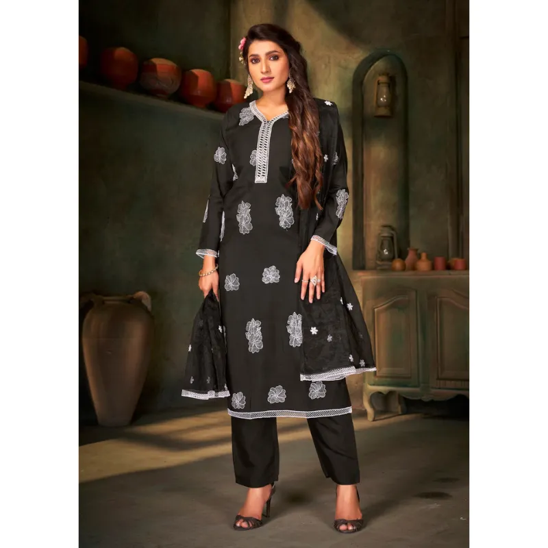 Women Ethnic Diwali Kurti Pant Dupatta Set