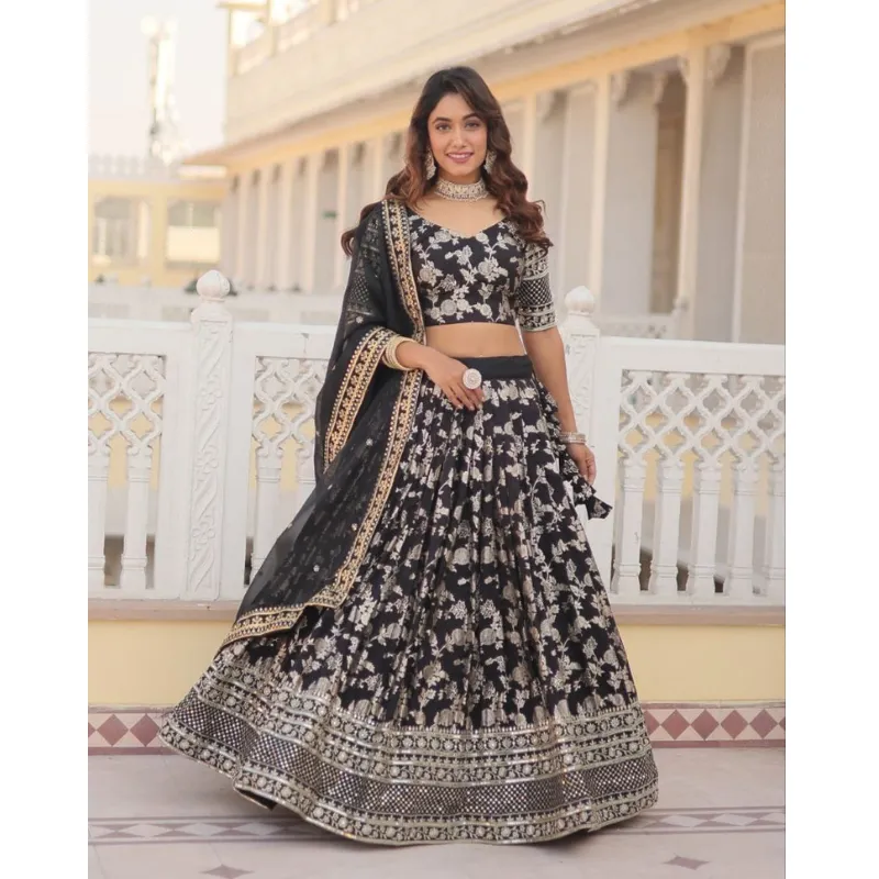 Women's Bridal wear Lehenga Choli Dupatta set